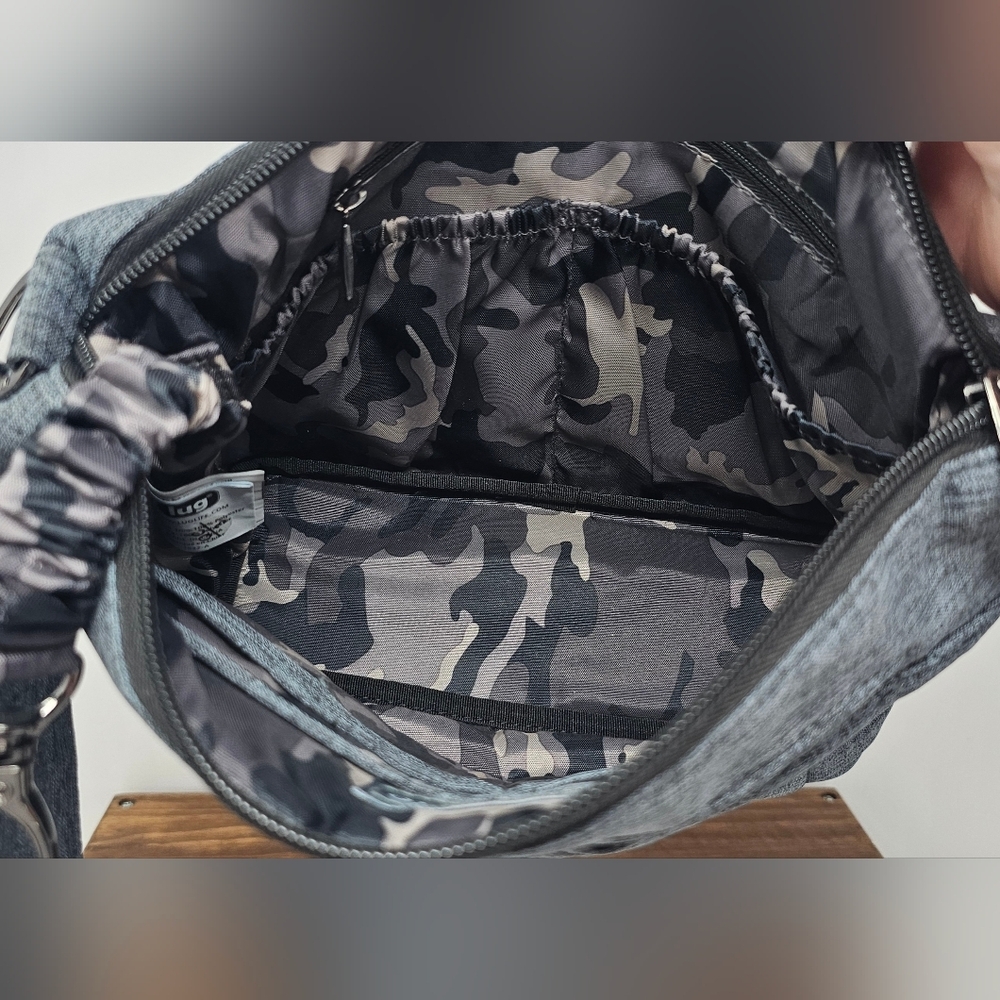 Lug Women's Flare Heather Gray Camo Interior Quilted RFID Crossbody Bag - Picture 7 of 16